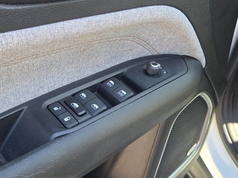 Used 2022 Jeep Compass Latitude w/ Sun and Sound Group image 22