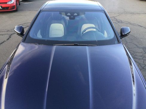 Used 2018 Jaguar XE R-Sport image 9