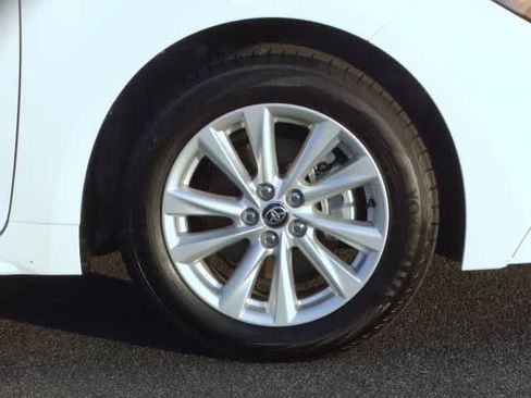 Used 2025 Toyota Corolla LE image 8