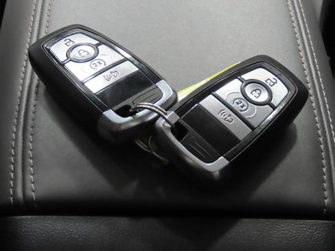 Used 2025 Ford Bronco Sport Badlands AWD/4WD image 17
