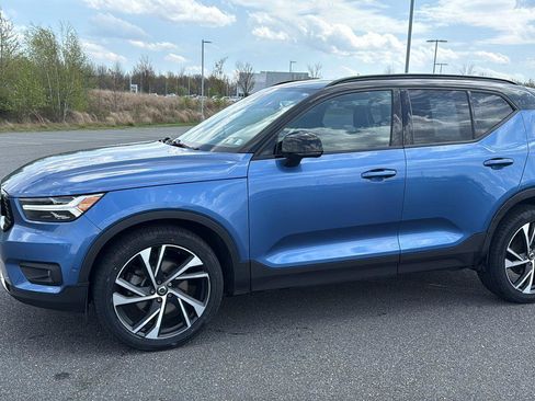 Used 2019 Volvo XC40 T5 R-Design AWD/4WD image 12