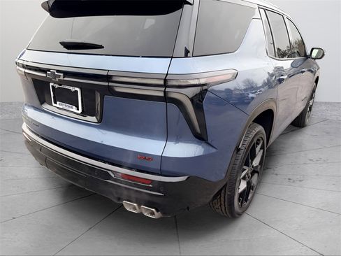 New 2026 Chevrolet Traverse RS w/ LPO, Floor Liner Package image 7