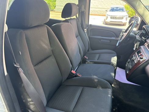 Used 2012 Chevrolet Avalanche LS w/ Convenience Package AWD/4WD image 32