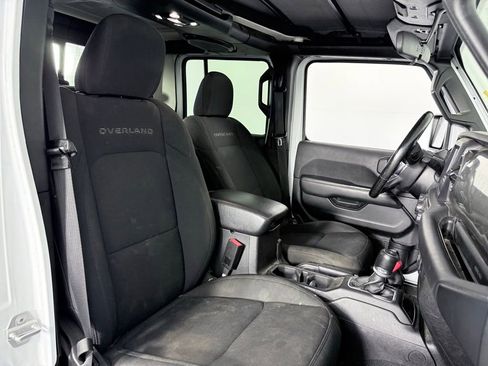 Used 2020 Jeep Gladiator Overland w/ Cold Weather Group image 12