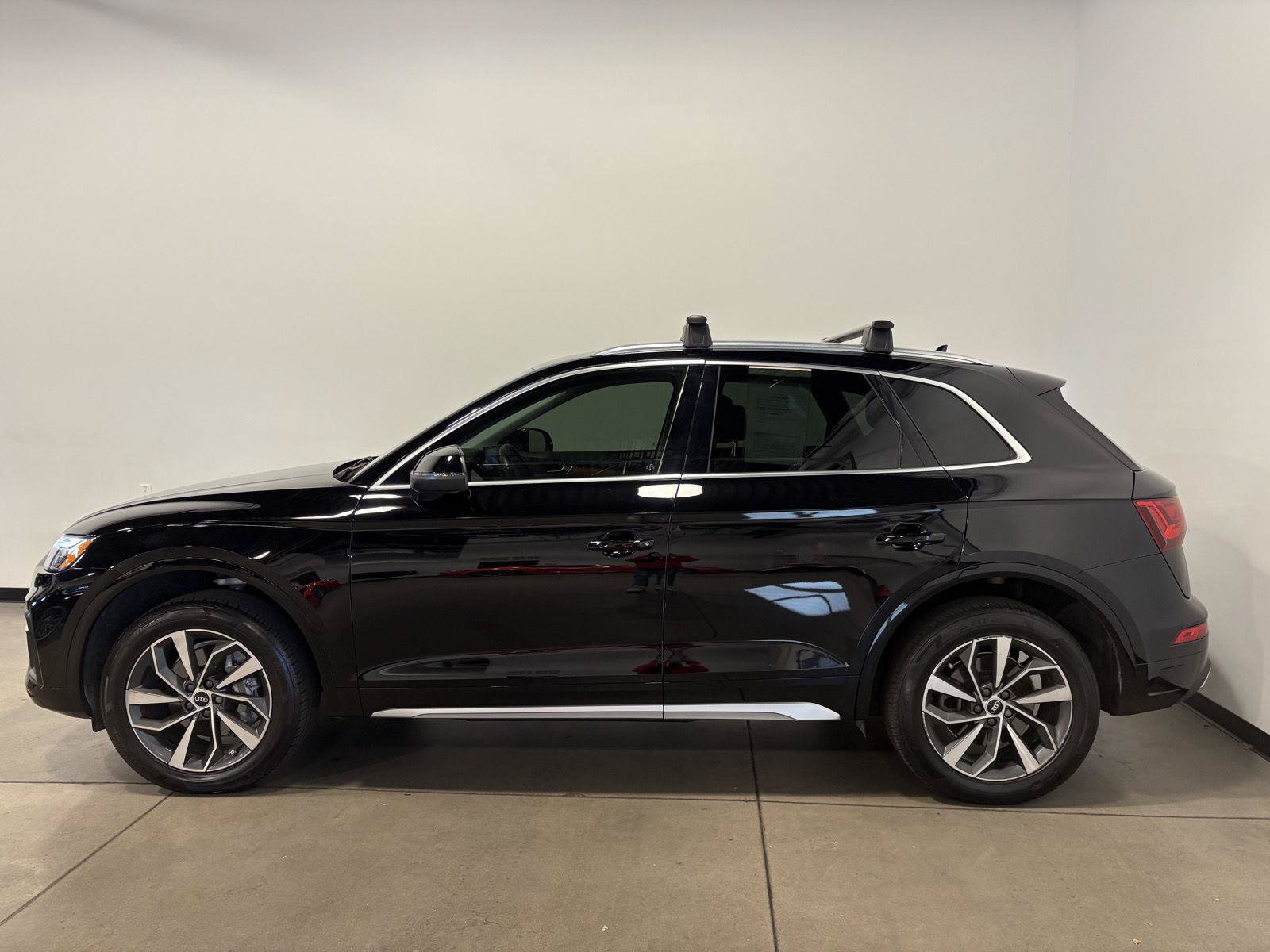 Used 2021 Audi Q5 2.0T Premium w/ Convenience Package AWD/4WD image 7