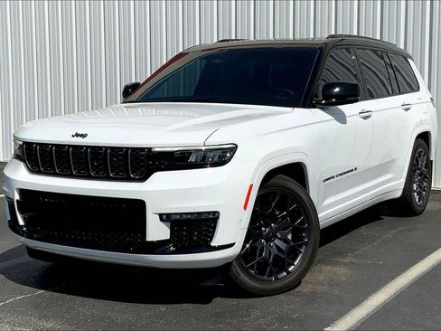 Used 2025 Jeep Grand Cherokee L Summit image 1