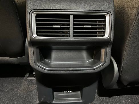 New 2026 Volkswagen Atlas Cross Sport SE image 23