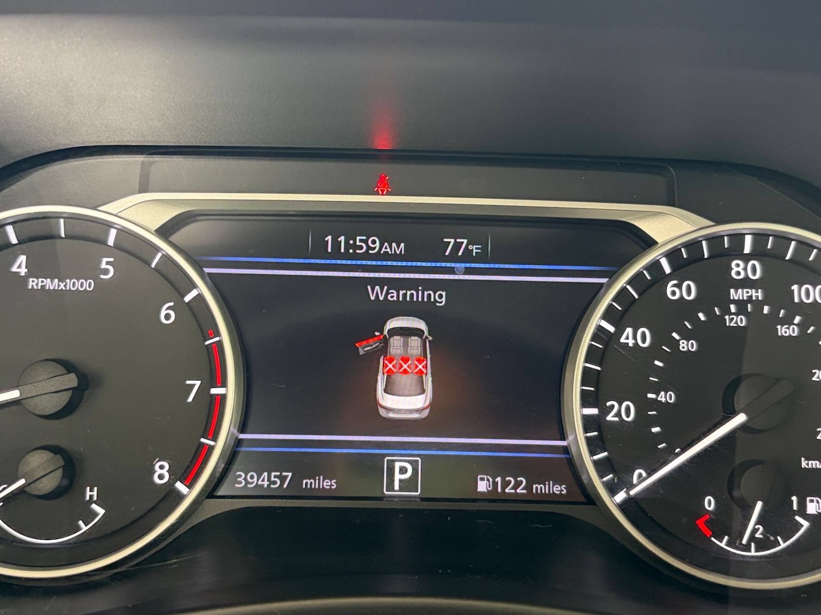Used 2025 Nissan Sentra SV FWD image 39