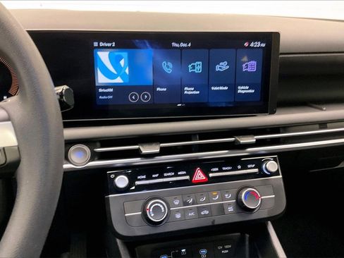 Certified 2025 Hyundai Santa Cruz SE image 5