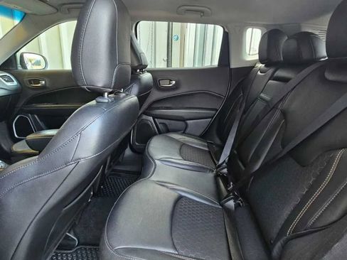 Used 2019 Jeep Compass Latitude w/ Popular Equipment Group AWD/4WD image 13