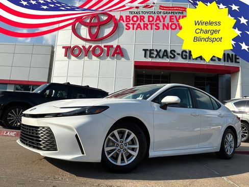 Used 2026 Toyota Camry LE FWD image 1