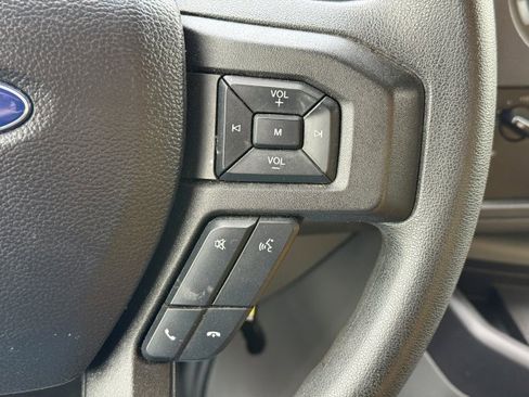 Used 2022 Ford E-350 and Econoline 350 Super Duty image 30