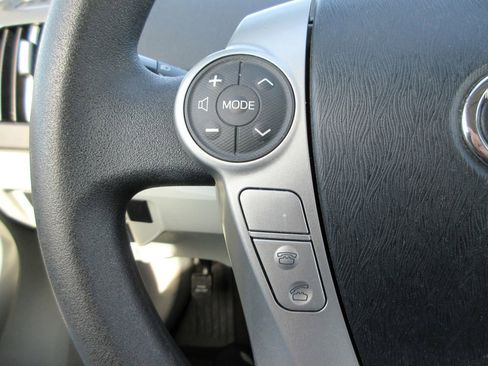 Used 2015 Toyota Prius Two image 24