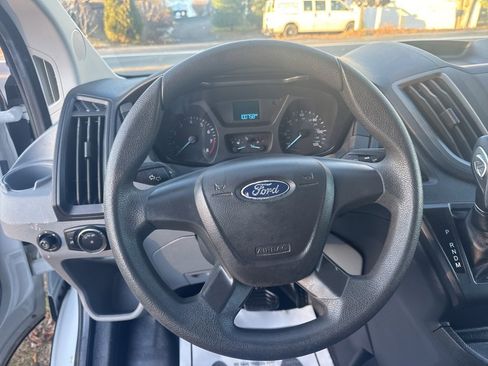 Used 2017 Ford Transit 150 XL image 18