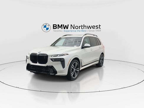New 2027 BMW X7 xDrive40i w/ Executive Package AWD/4WD image 9