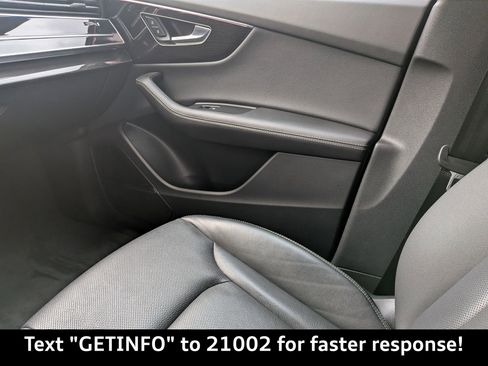 Used 2025 Audi Q8 Premium Plus w/ Premium Plus Package image 22