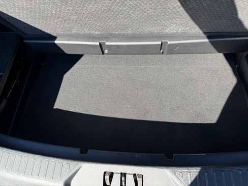 Used 2024 Ford Explorer Limited image 24