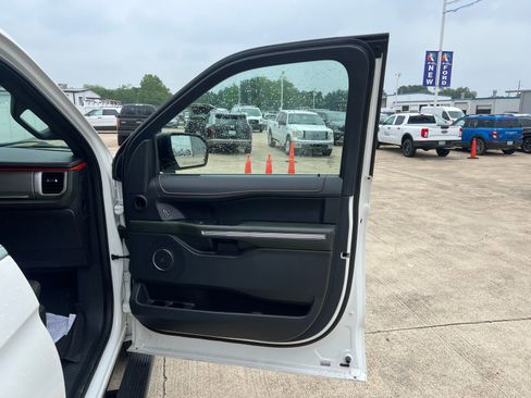 Used 2022 Ford Expedition Timberline AWD/4WD image 10