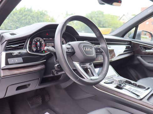 Used 2023 Audi Q7 2.0T Premium AWD/4WD image 9