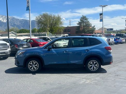 Used 2023 Subaru Forester Premium AWD/4WD image 8