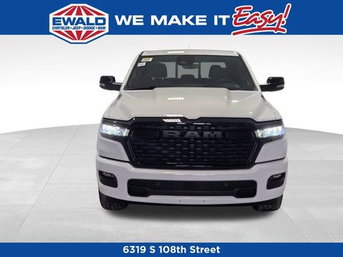 New 2026 RAM 1500 4x4 Crew Cab image 16