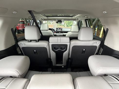 Used 2023 Honda Pilot Touring image 51