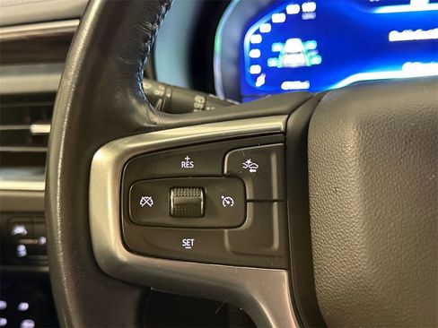 Used 2022 Chevrolet Suburban LT image 22