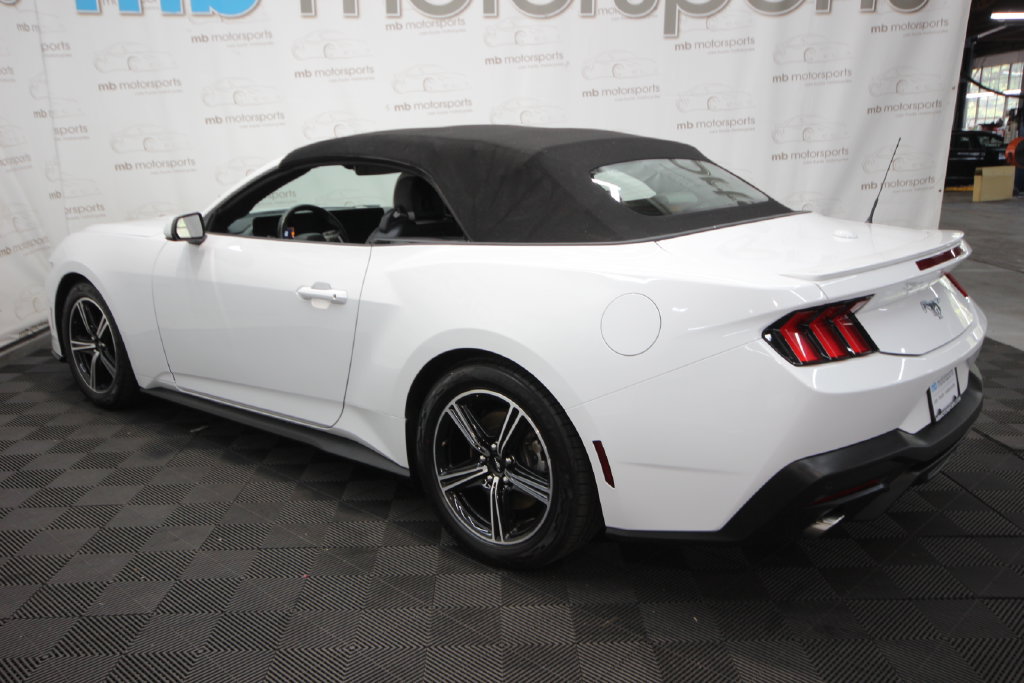 Used 2024 Ford Mustang Premium RWD image 3