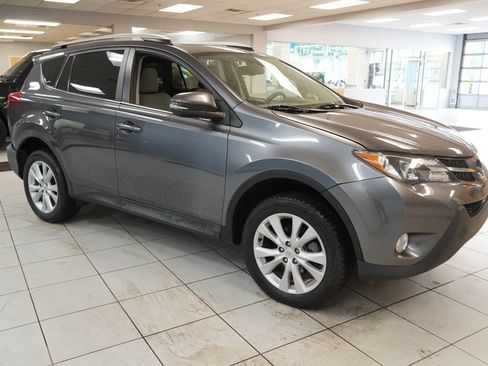 Used 2014 Toyota RAV4 Limited w/ Technology Package AWD/4WD image 13