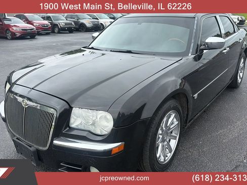 Used 2006 Chrysler 300 C w/ Navigation & Sound Group II RWD image 1