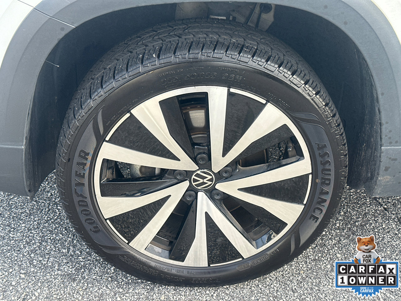 Used 2024 Volkswagen Taos SE FWD image 11