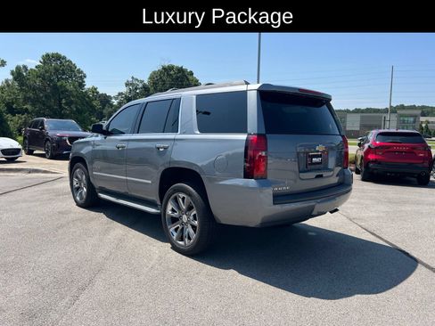 Used 2019 Chevrolet Tahoe LT w/ LT Signature Package RWD image 5