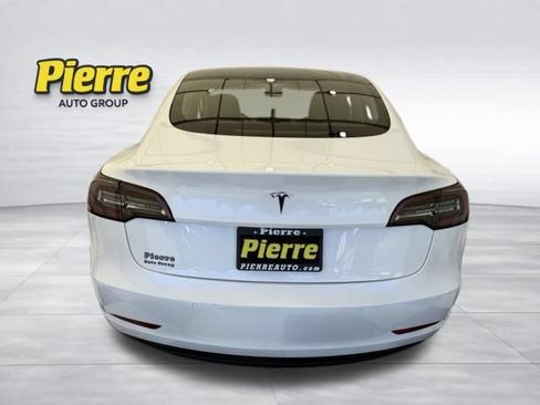 Used 2022 Tesla Model 3 RWD image 3
