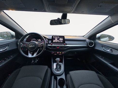 Used 2024 Kia Forte LXS image 13