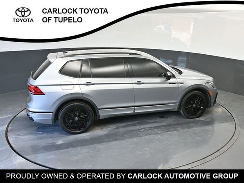Used 2022 Volkswagen Tiguan SE R-Line image 34
