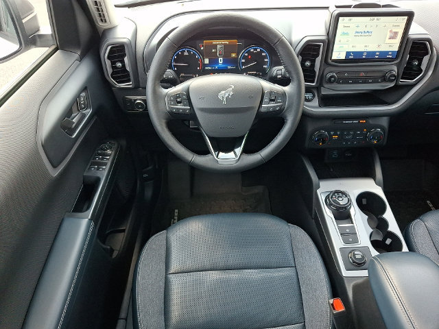 Used 2022 Ford Bronco Sport Outer Banks w/ Tech Package AWD/4WD image 11