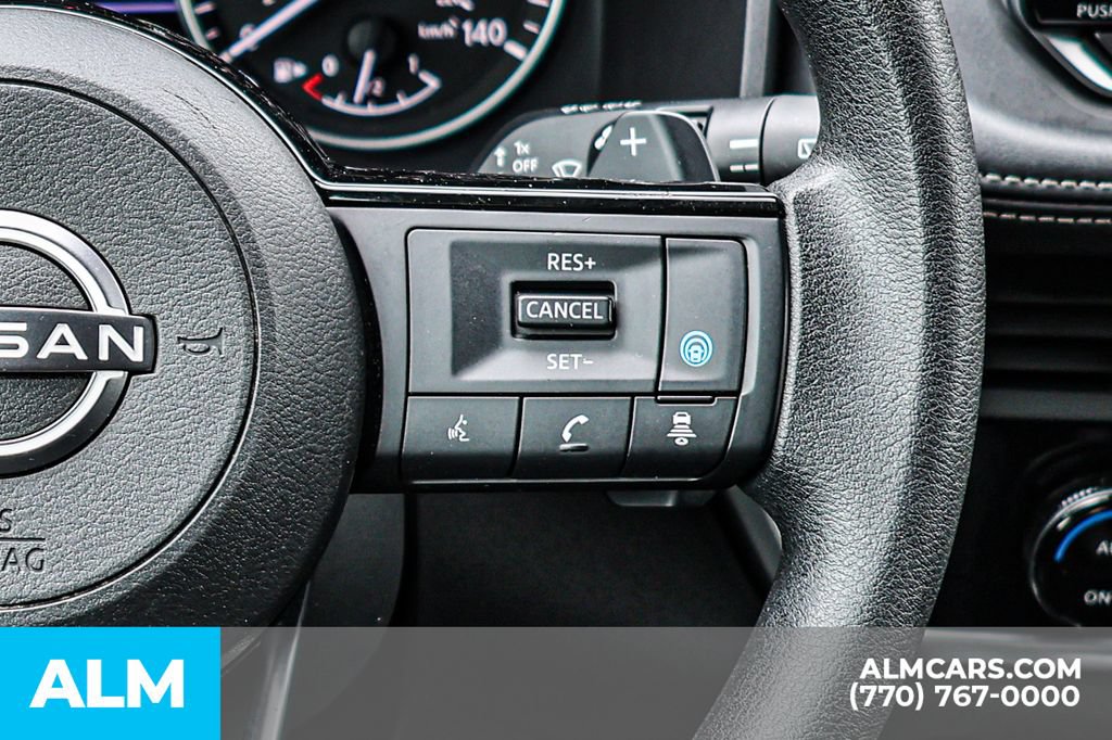 Used 2023 Nissan Rogue SV AWD/4WD image 34