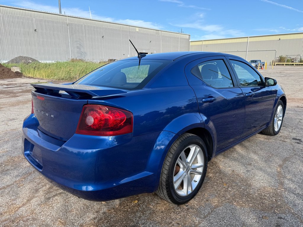 Used 2014 Dodge Avenger SE w/ Rallye Appearance Group FWD image 5