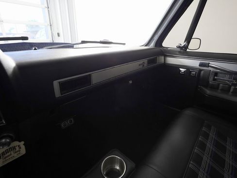 Used 1987 Chevrolet Silverado 1500 1500 image 31