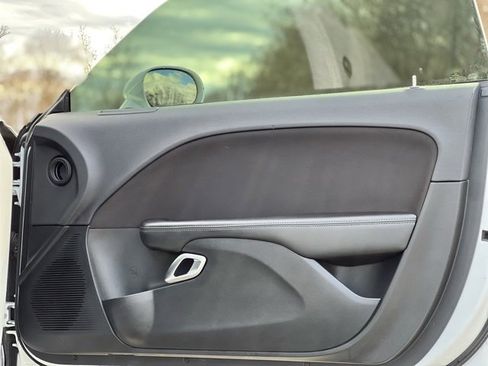 Used 2018 Dodge Challenger SXT image 15