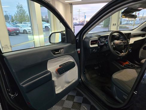 Used 2023 Ford Maverick XLT image 18