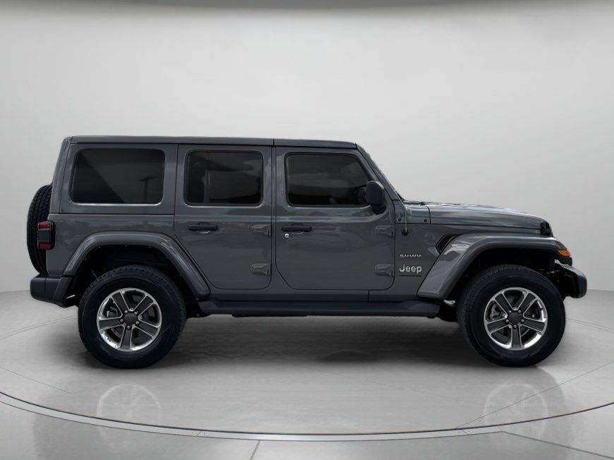 Used 2022 Jeep Wrangler Unlimited Sahara w/ LED Lighting Group AWD/4WD image 2