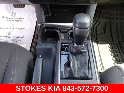 Used 2017 Toyota Tacoma TRD Off-Road w/ Tow Package RWD image 12