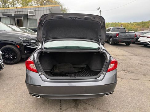 Used 2019 Honda Accord Sport image 9