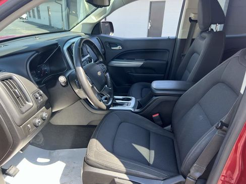 Used 2018 Chevrolet Colorado LT w/ Safety Package image 10