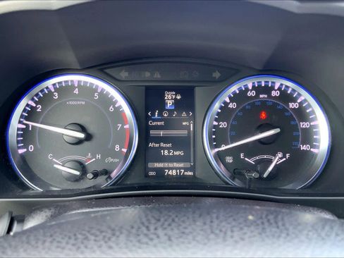 Used 2015 Toyota Highlander XLE image 25