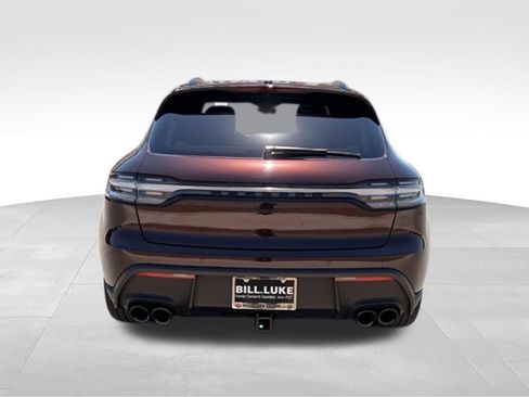 Used 2023 Porsche Macan AWD/4WD image 7