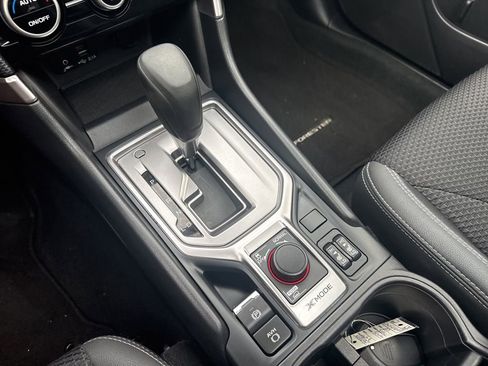 Used 2023 Subaru Forester Premium image 11