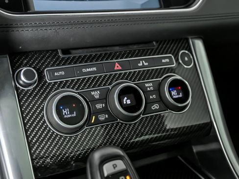 Used 2016 Land Rover Range Rover Sport SVR image 32