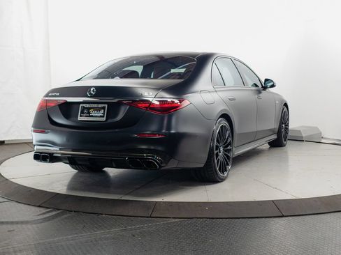 Used 2024 Mercedes-Benz S 63 AMG S w/ Carbon Fiber Exterior Package image 37